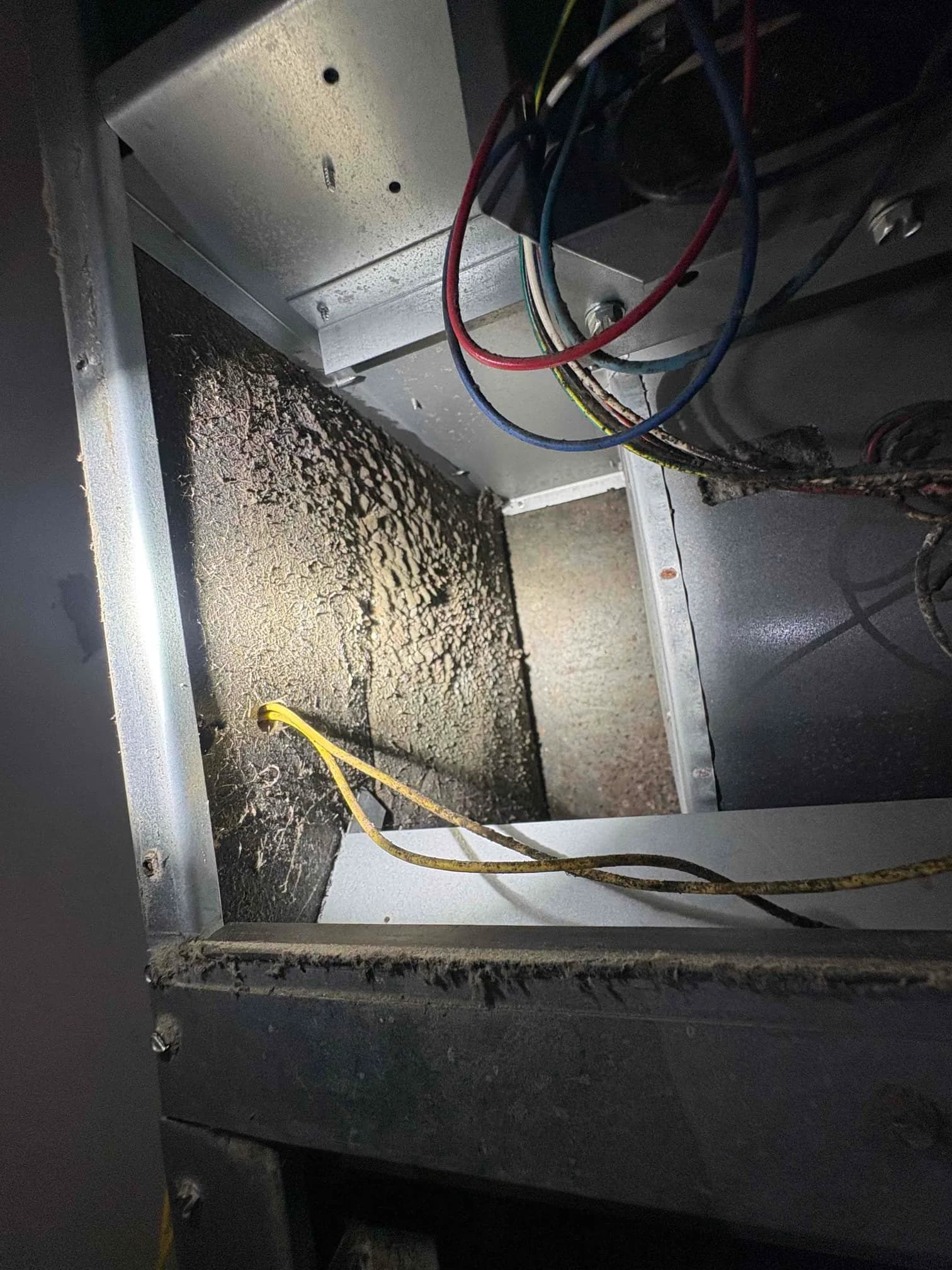 Rooftop AC Not Cooling an Apartment in Durham